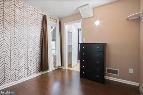 16 Clover Avenue, Trenton, NJ MLS: NJME2073406