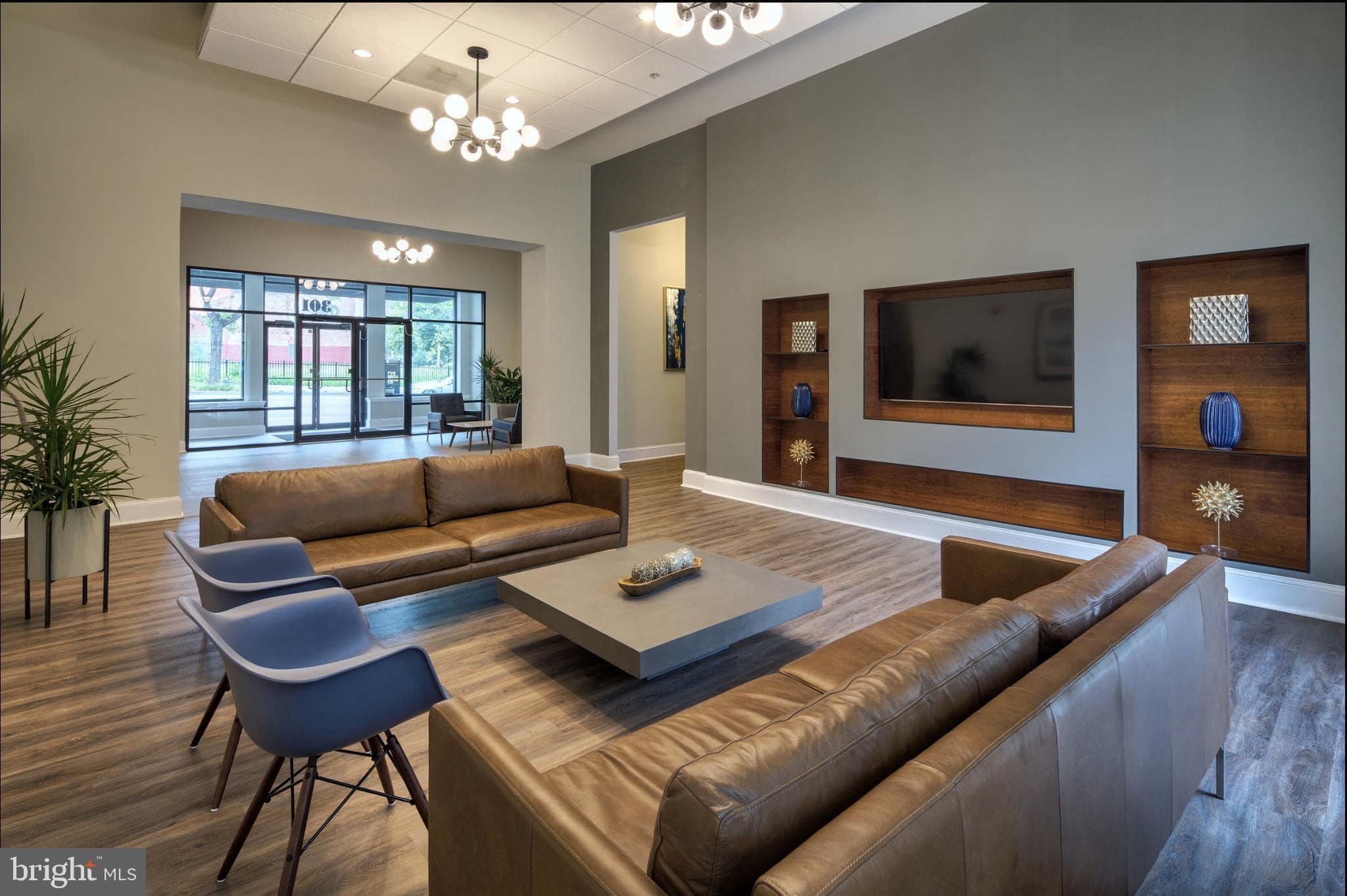 BROMO ARTS DISTRICT - Residential Lease