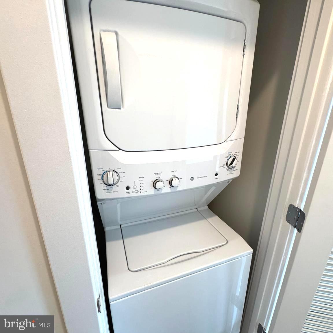 BROMO ARTS DISTRICT - Residential Lease