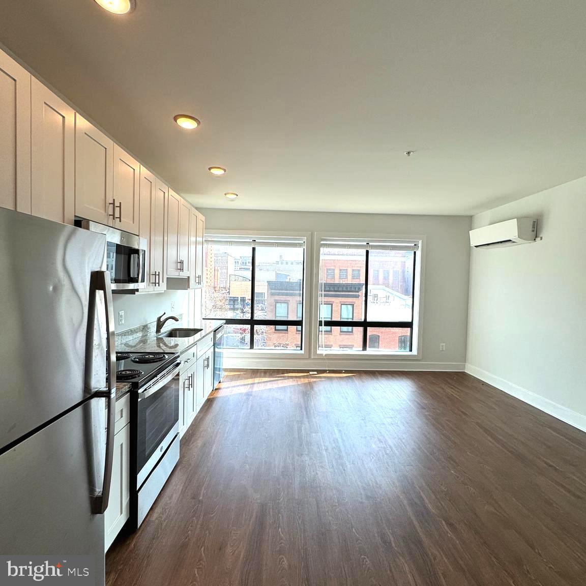 BROMO ARTS DISTRICT - Residential Lease