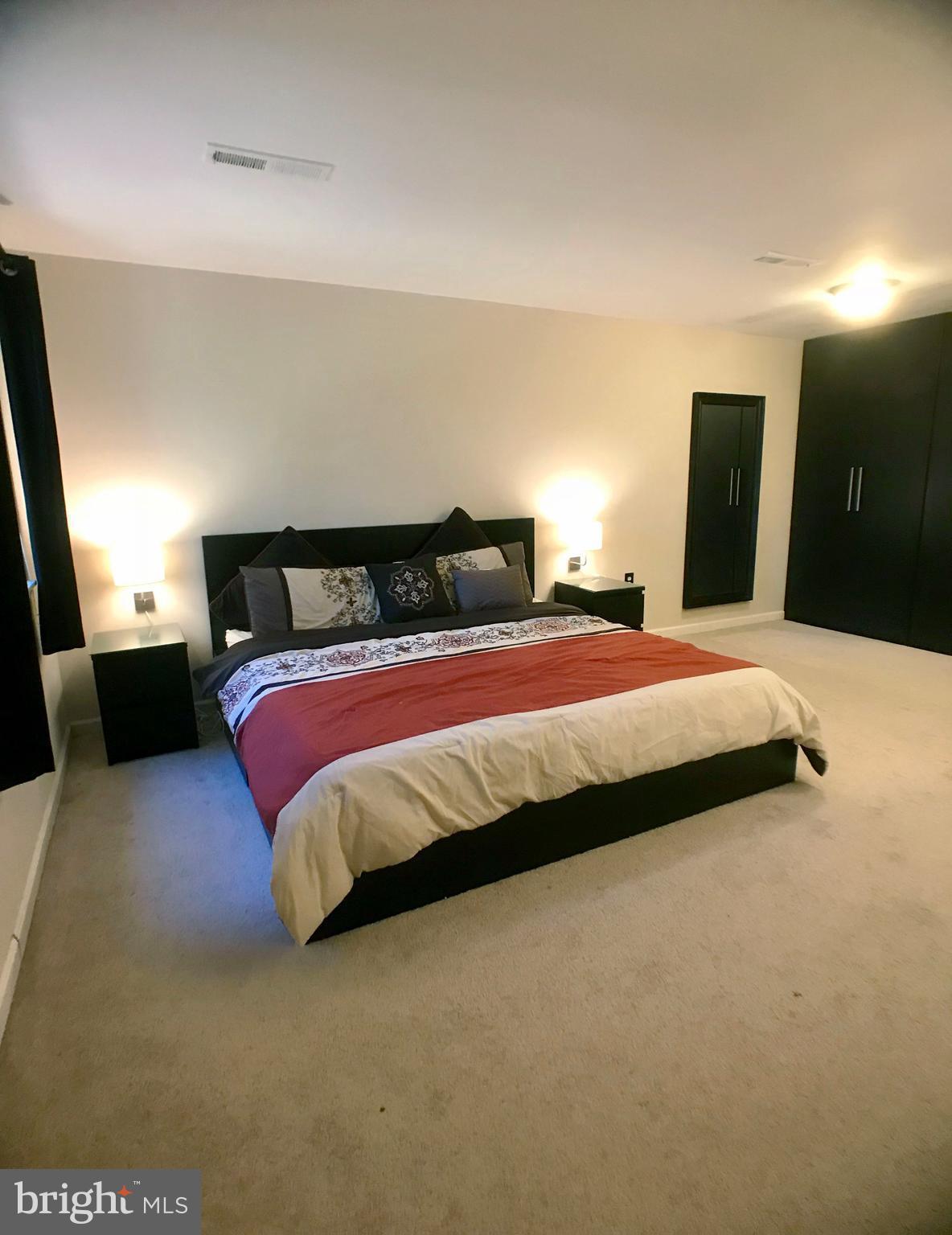 NORMANDIE ON THE LAKE I - Residential