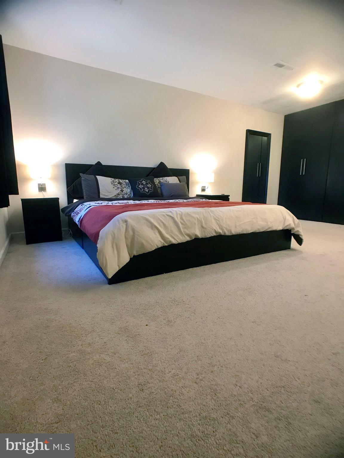 NORMANDIE ON THE LAKE I - Residential