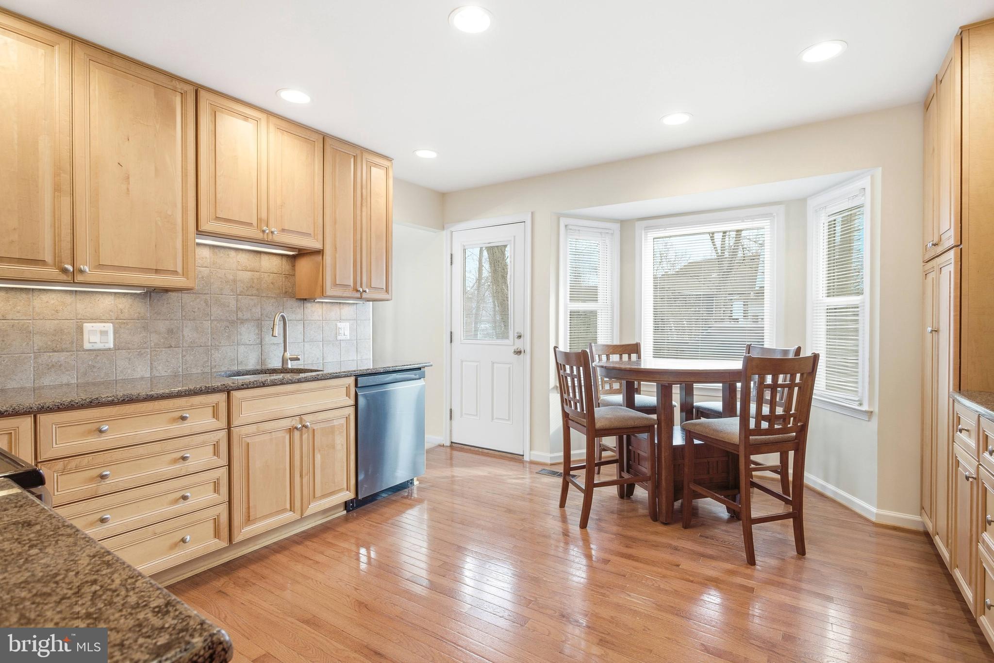 LONGWOOD KNOLLS - Residential