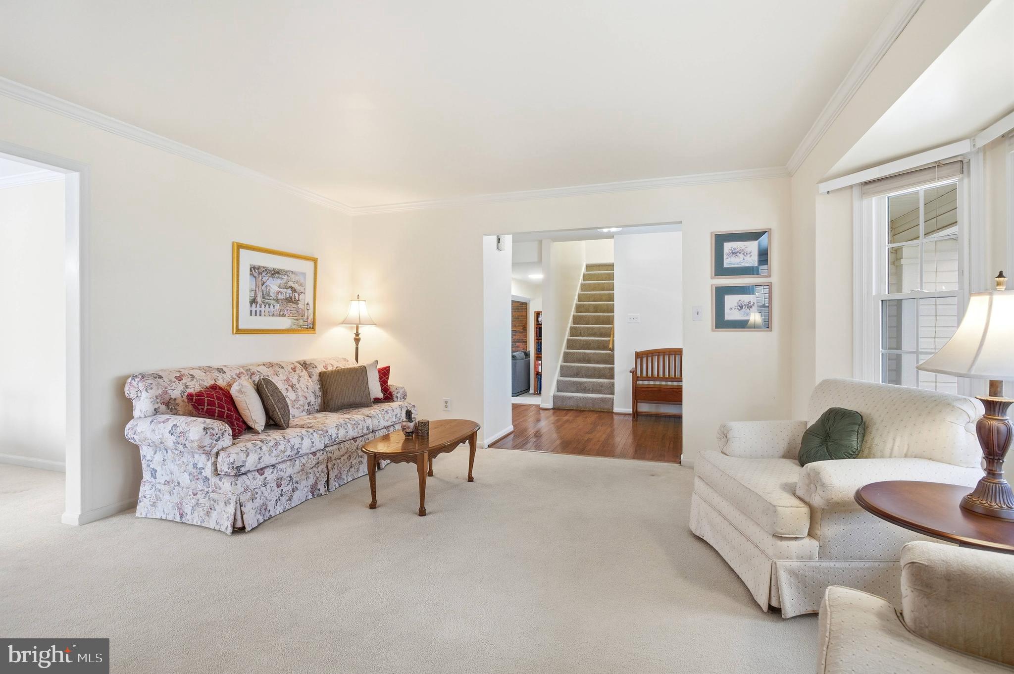 LONGWOOD KNOLLS - Residential