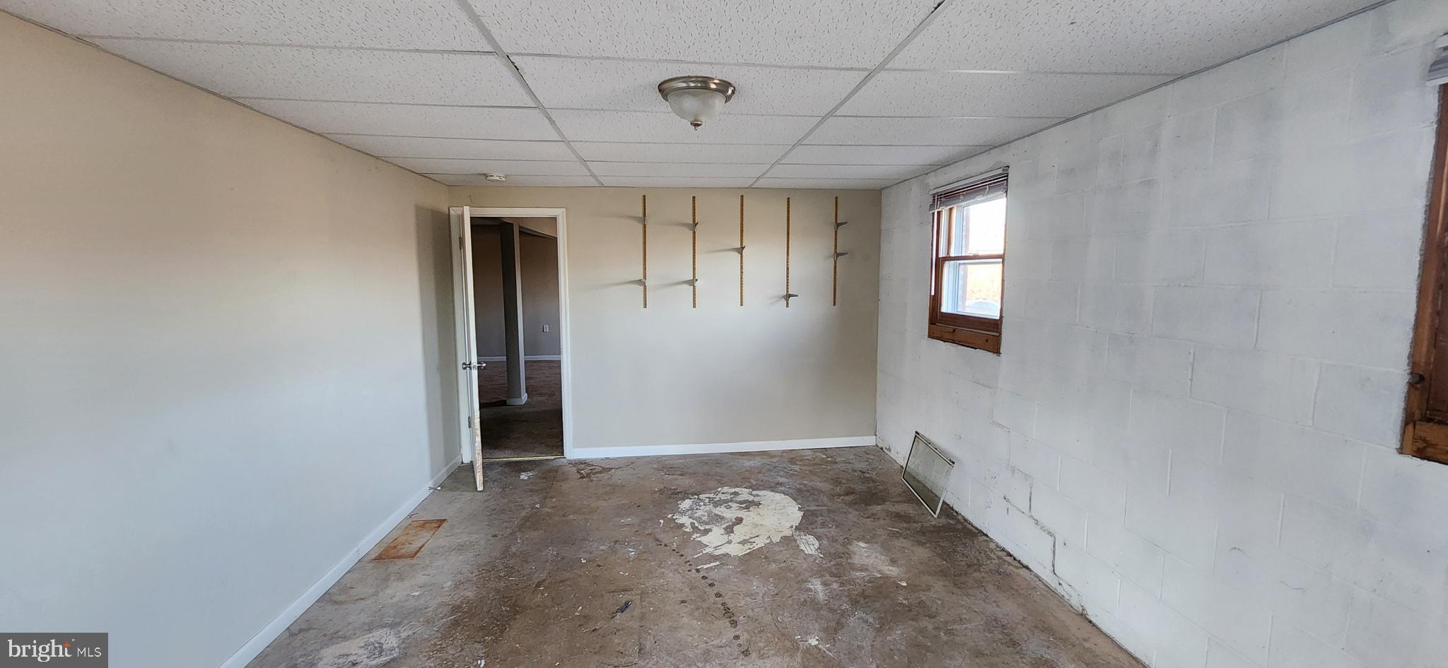 NONE AVAILABEL - Residential