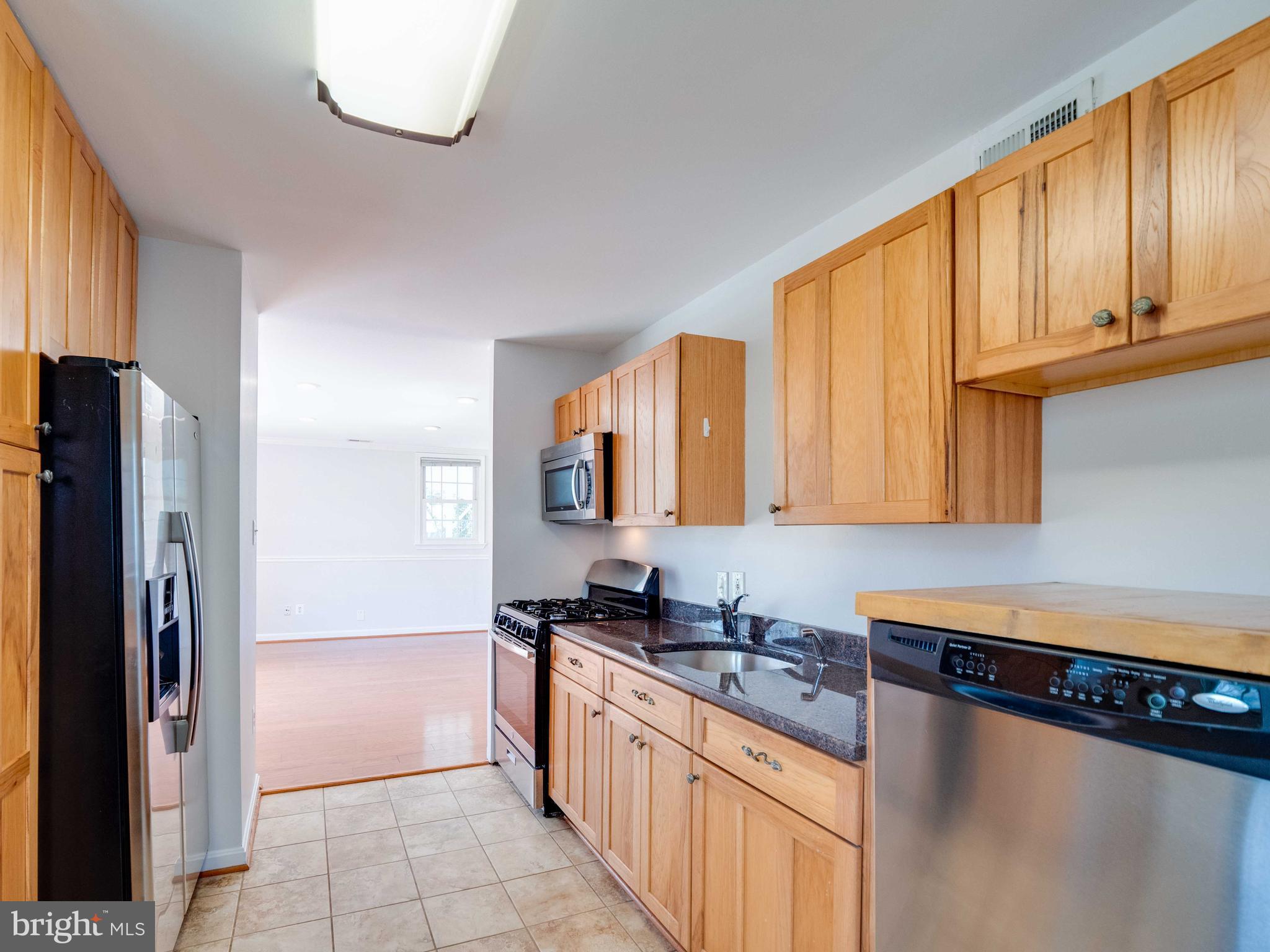 BURGUNDY MANOR - Residential