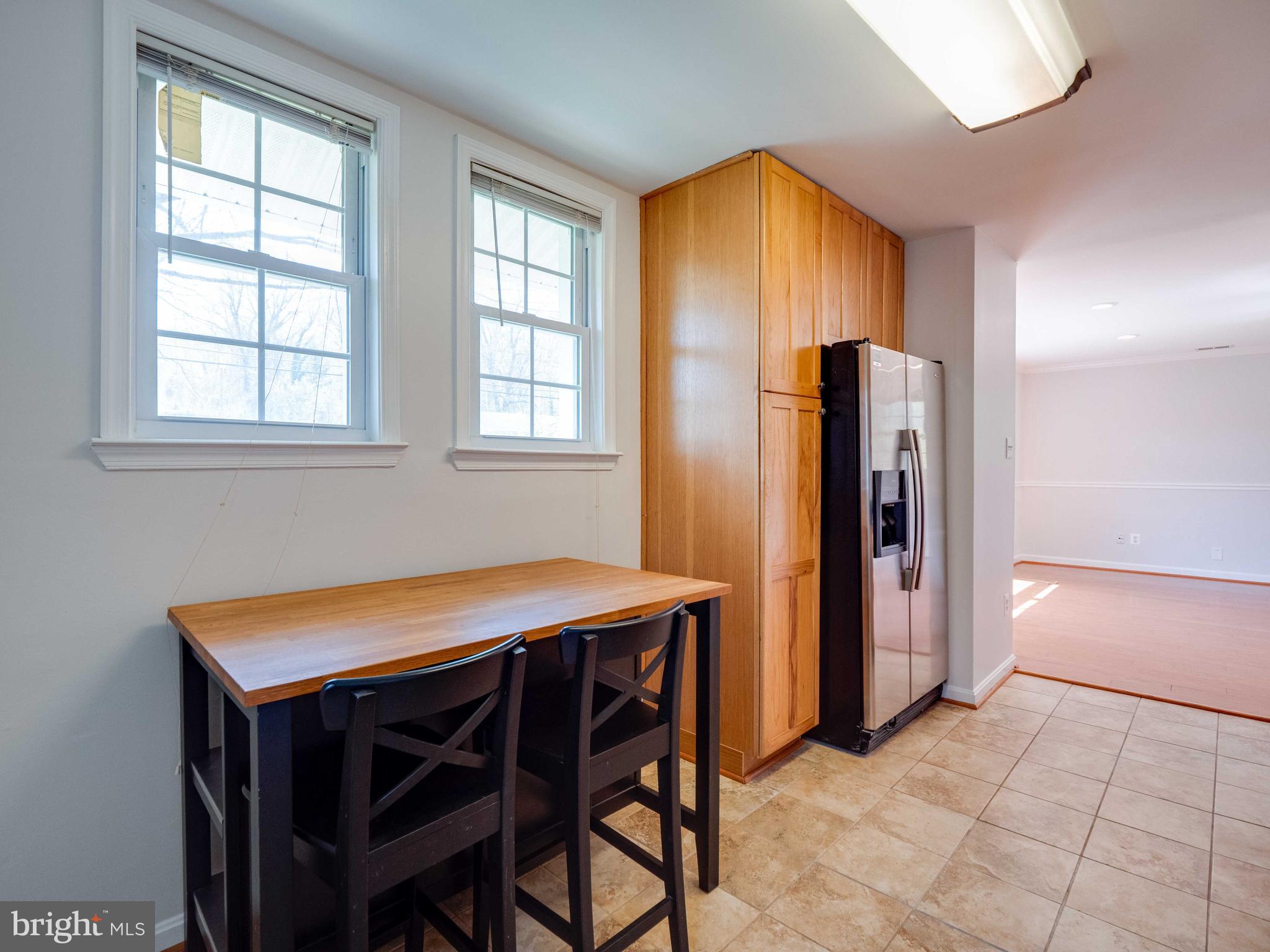 BURGUNDY MANOR - Residential