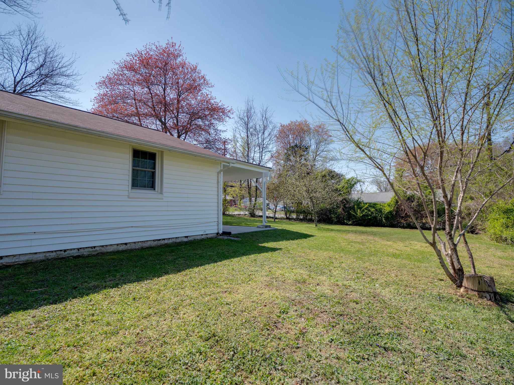 BURGUNDY MANOR - Residential