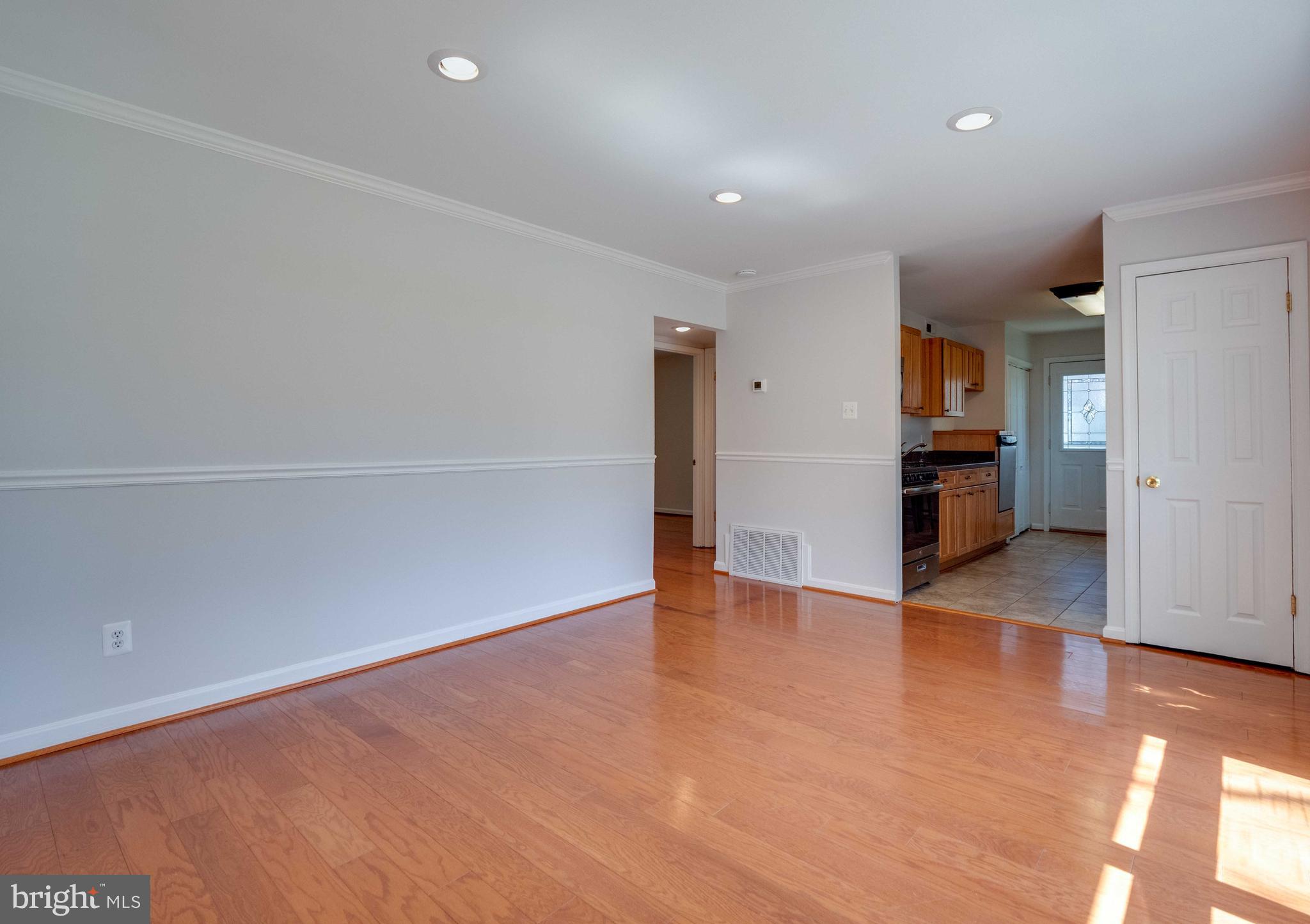 BURGUNDY MANOR - Residential