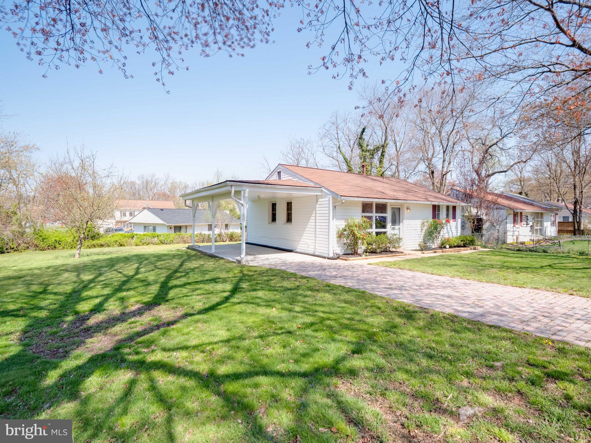 BURGUNDY MANOR - Residential