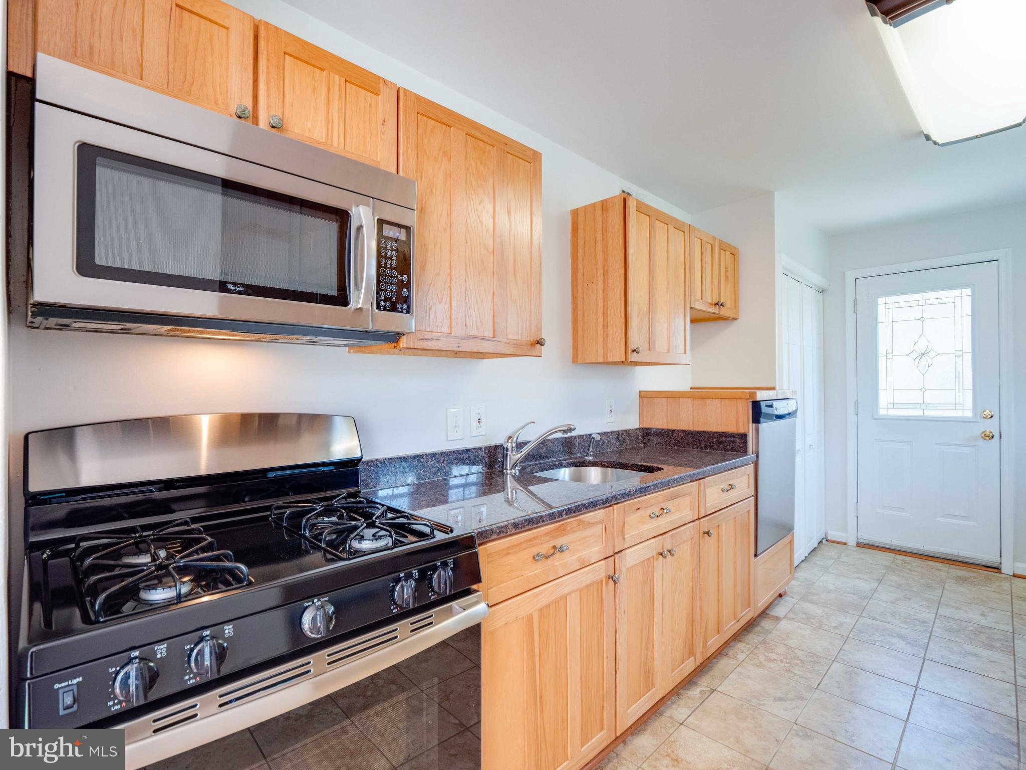 BURGUNDY MANOR - Residential