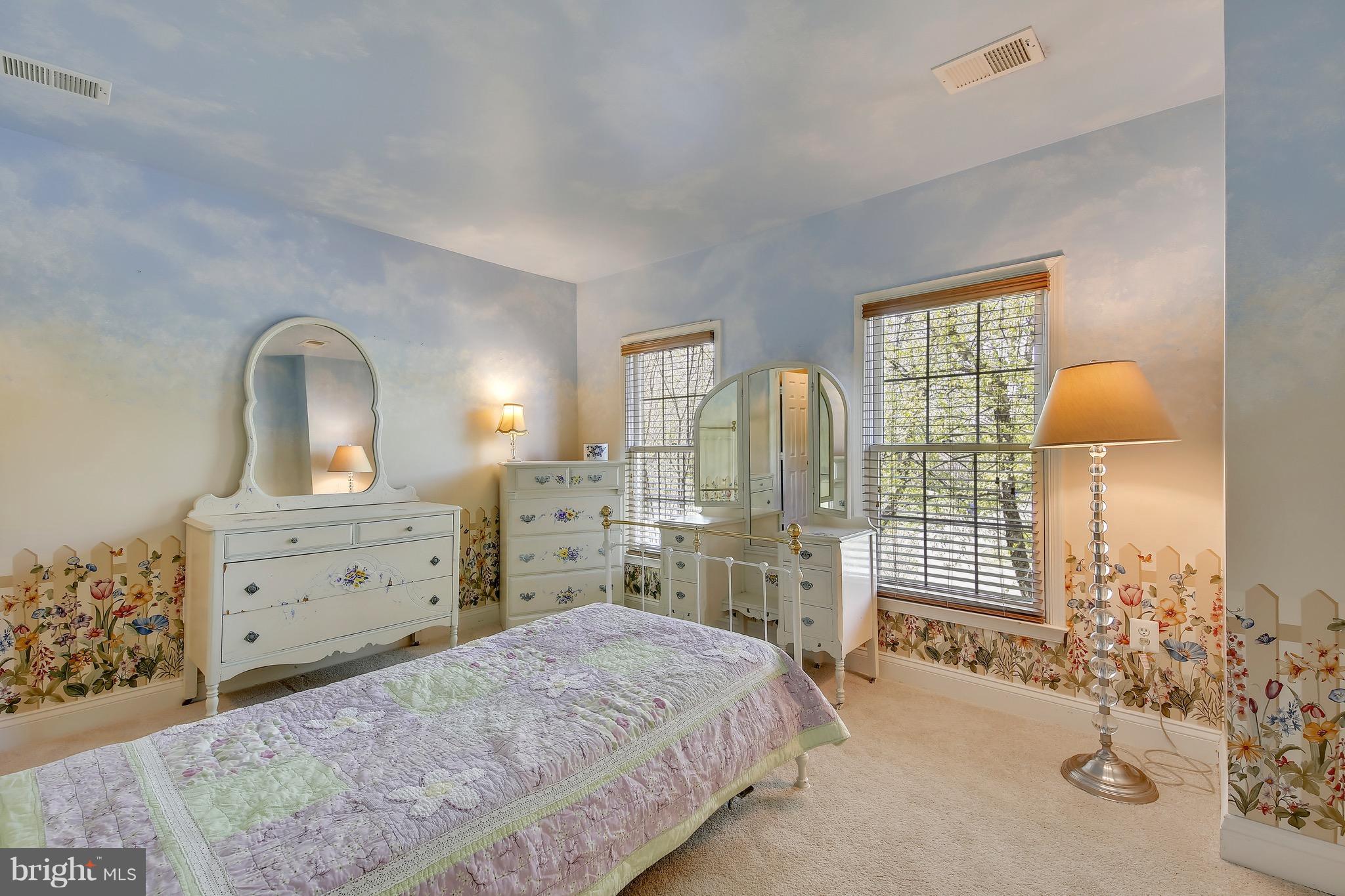 SMALLS NURSERY - Residential