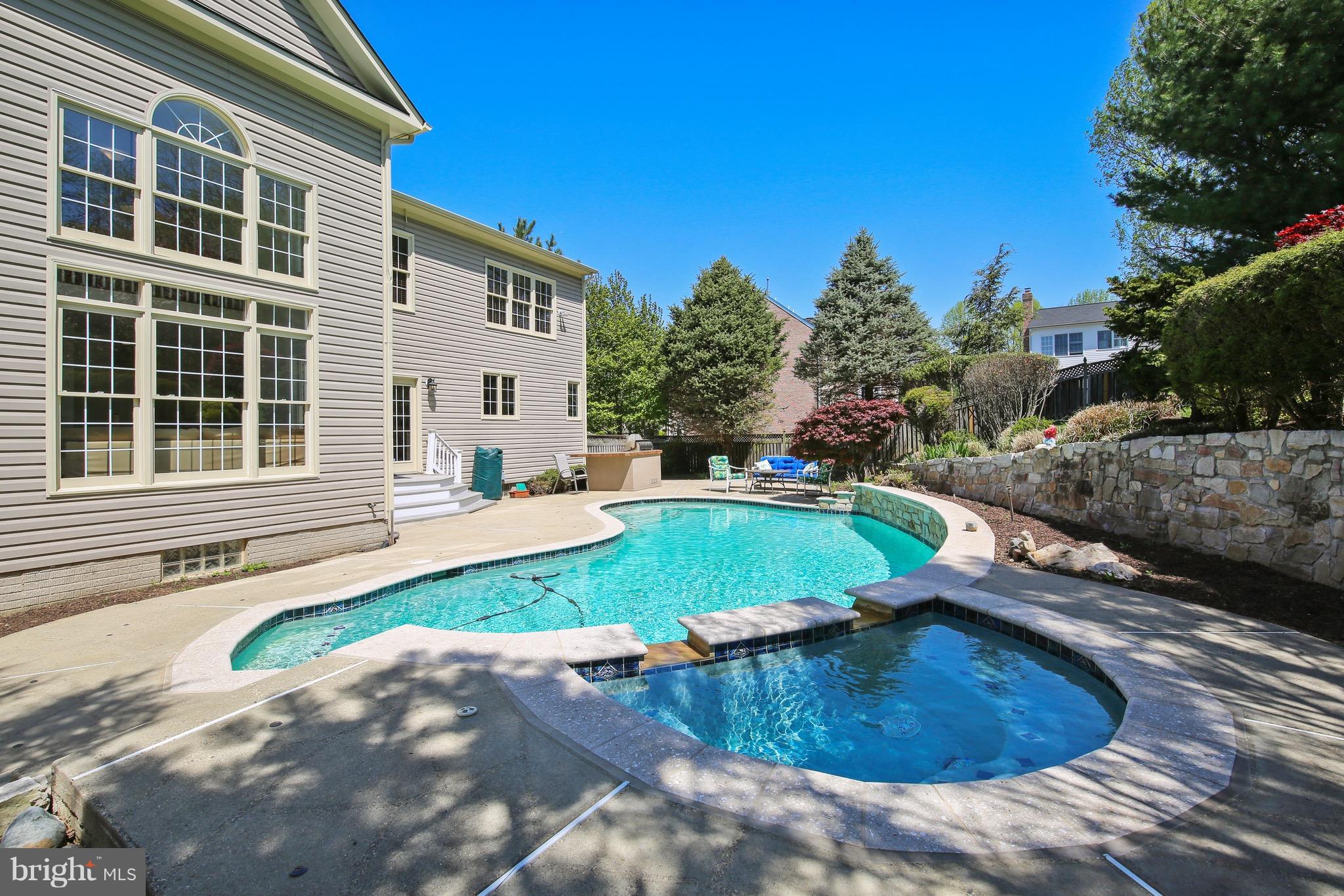 SMALLS NURSERY - Residential