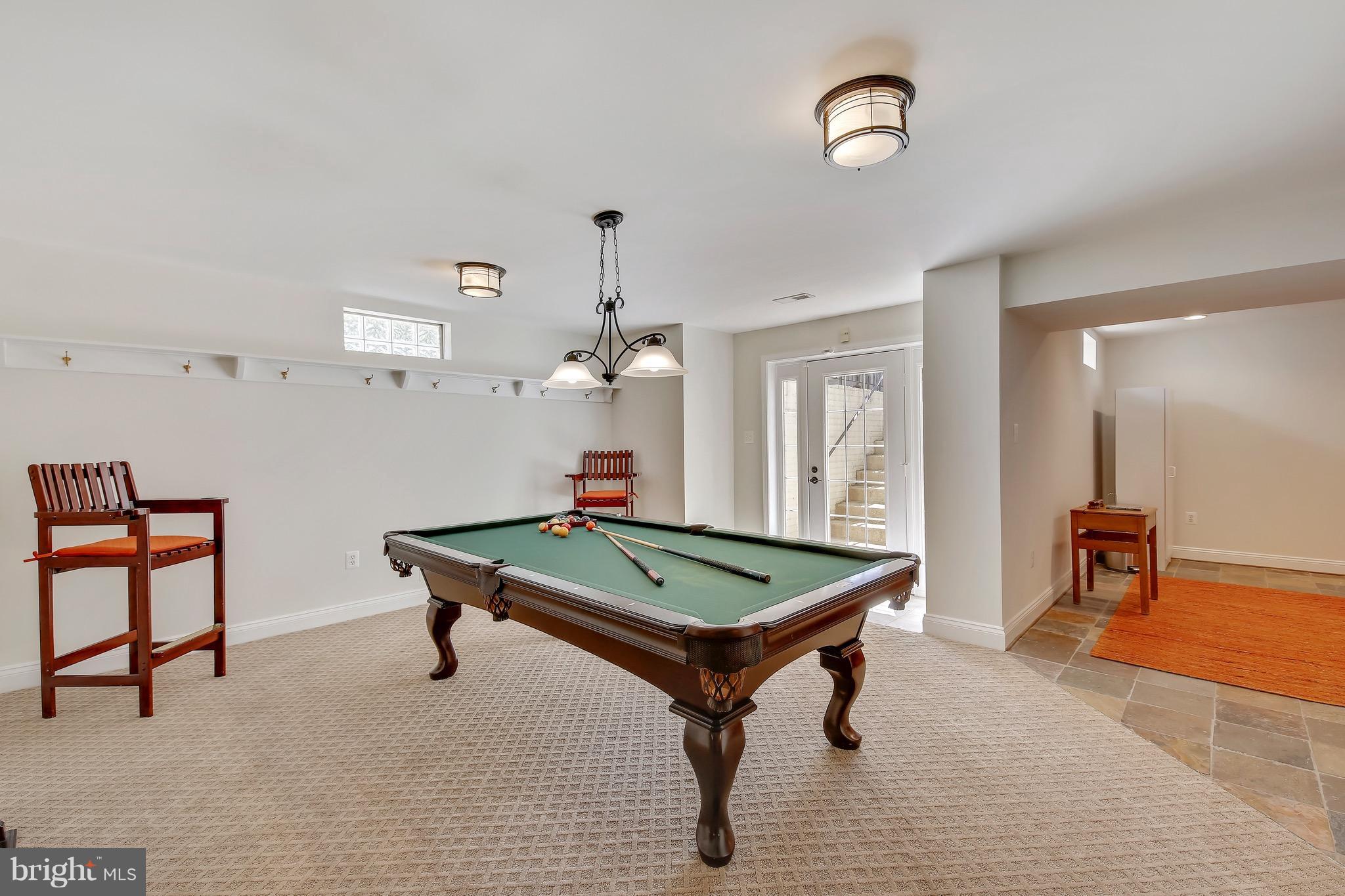 SMALLS NURSERY - Residential