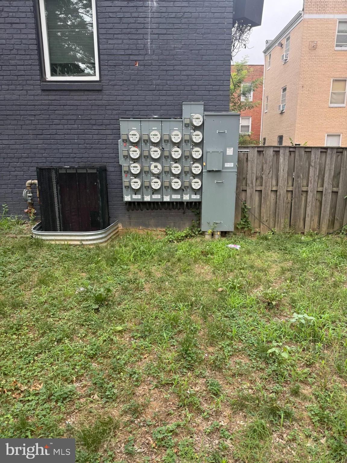 1907 18TH STREET SE