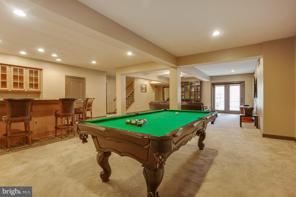 OAK CREEK - Residential