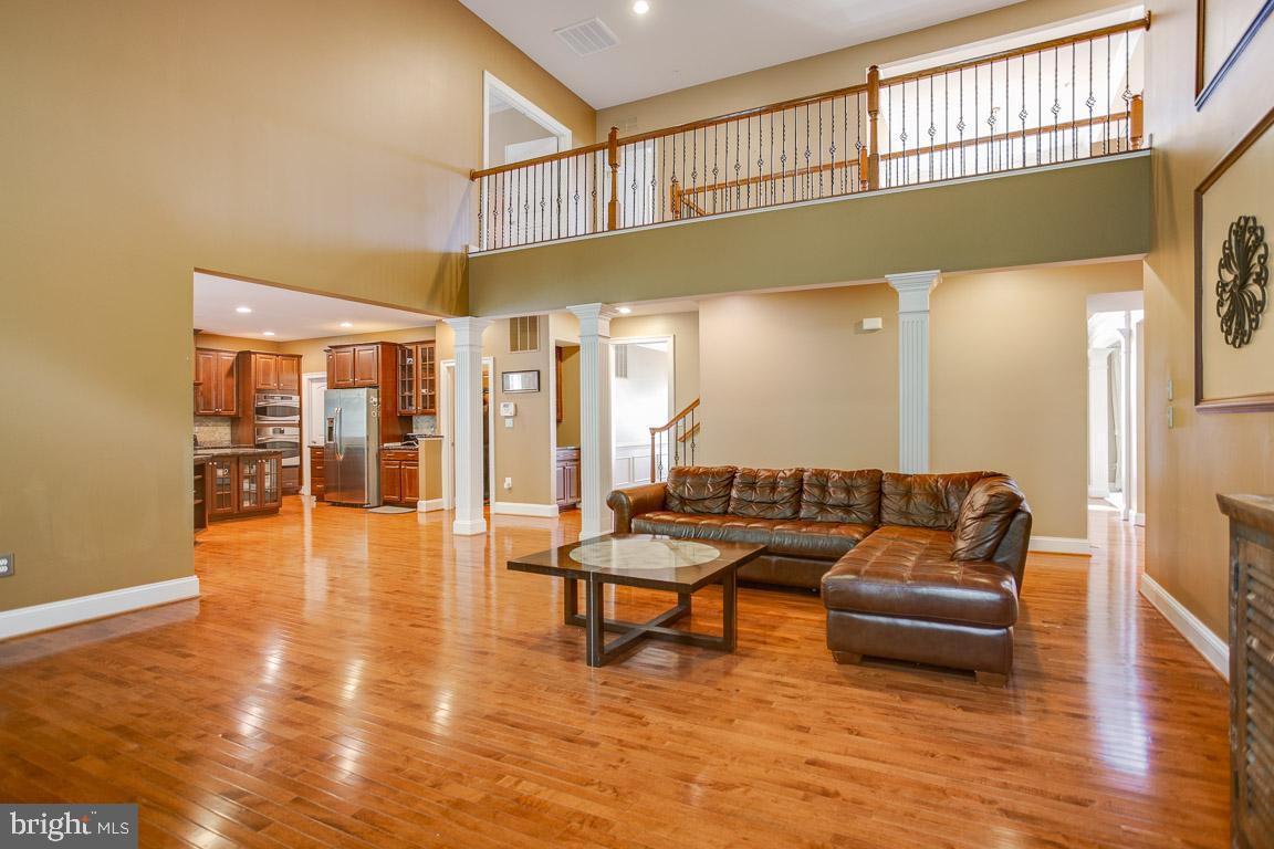 OAK CREEK - Residential