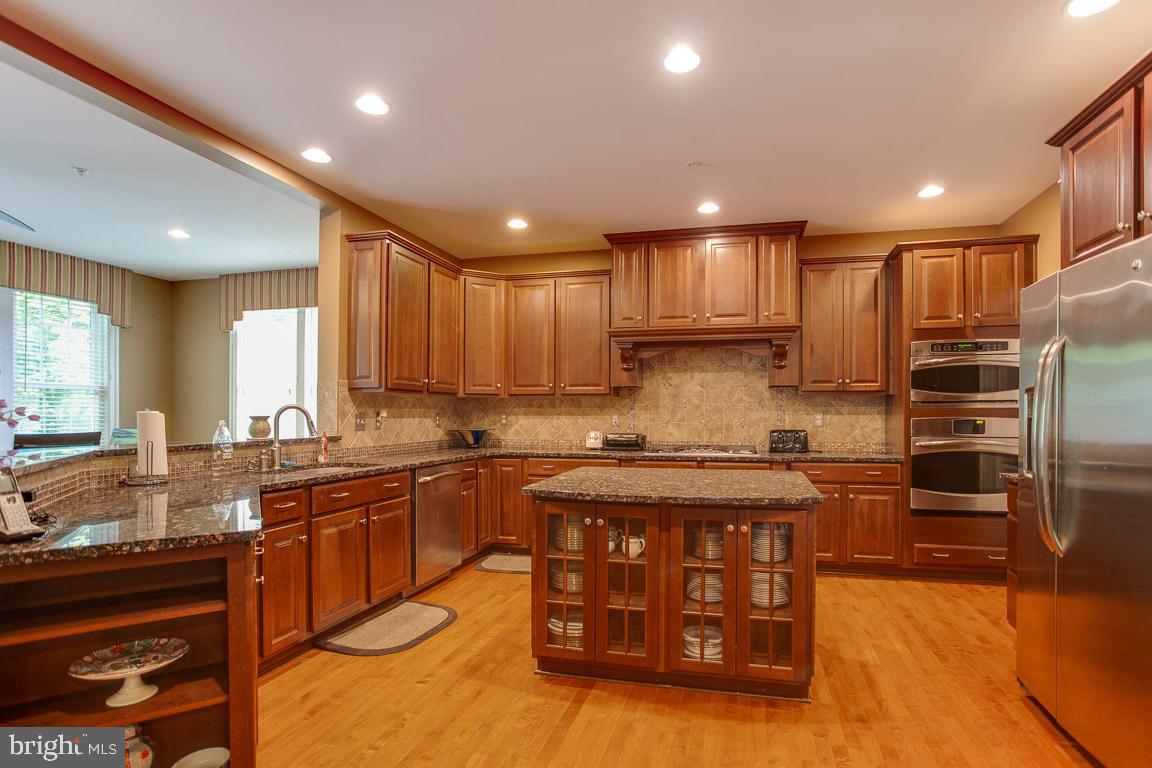 OAK CREEK - Residential