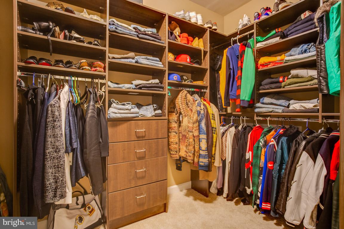 OAK CREEK - Residential