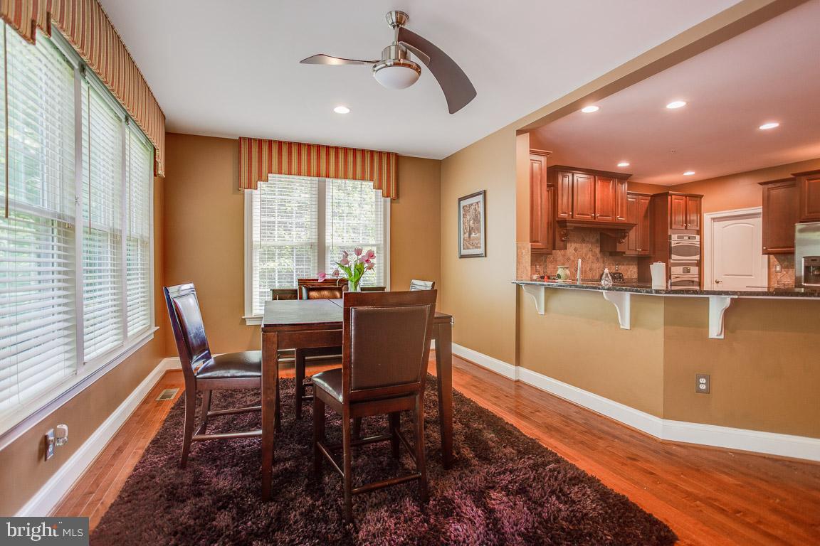 OAK CREEK - Residential