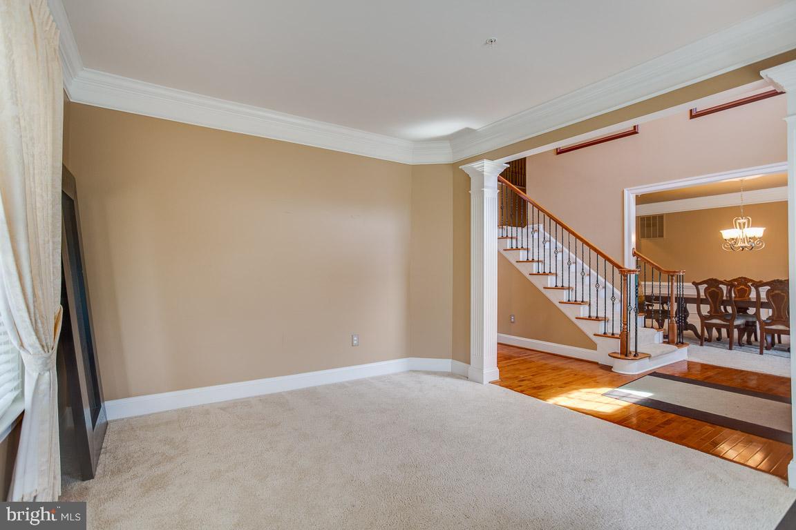 OAK CREEK - Residential