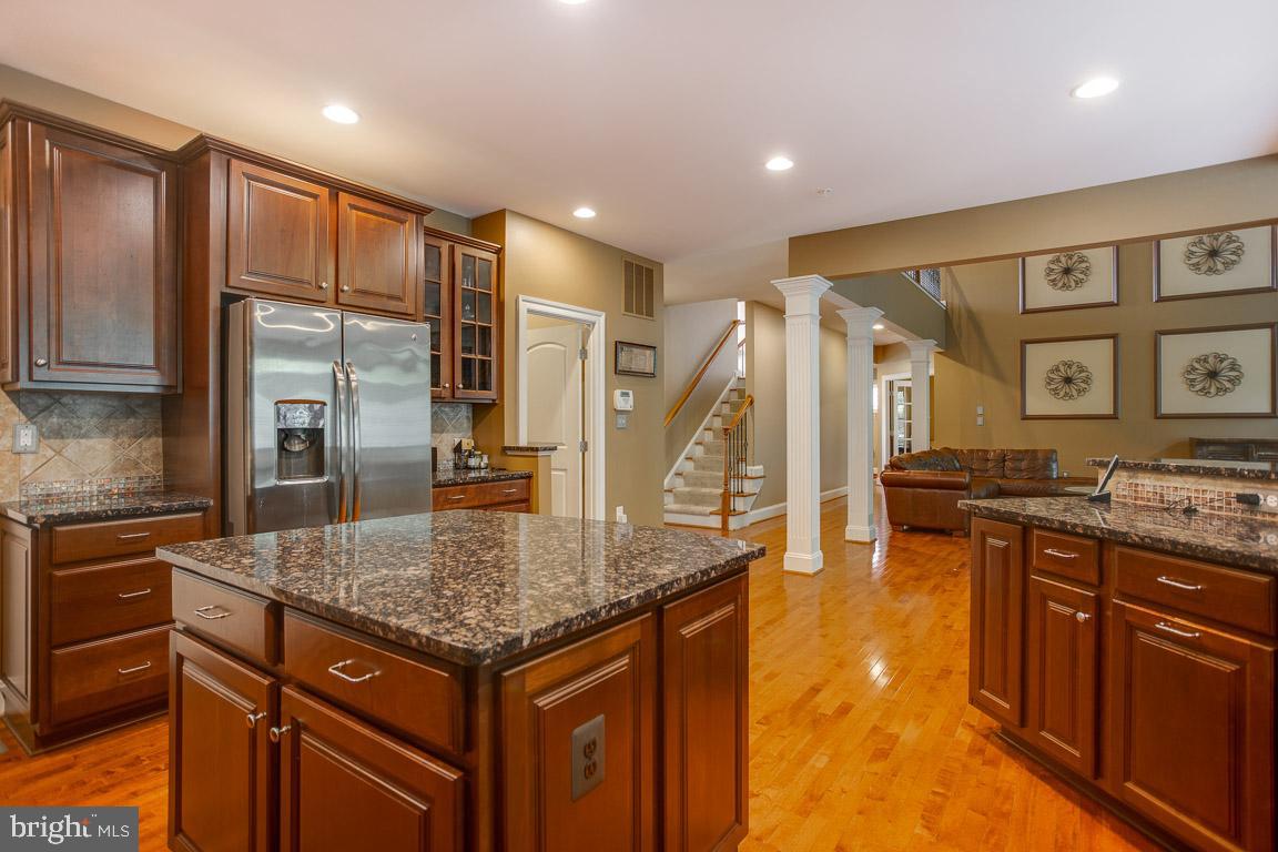 OAK CREEK - Residential