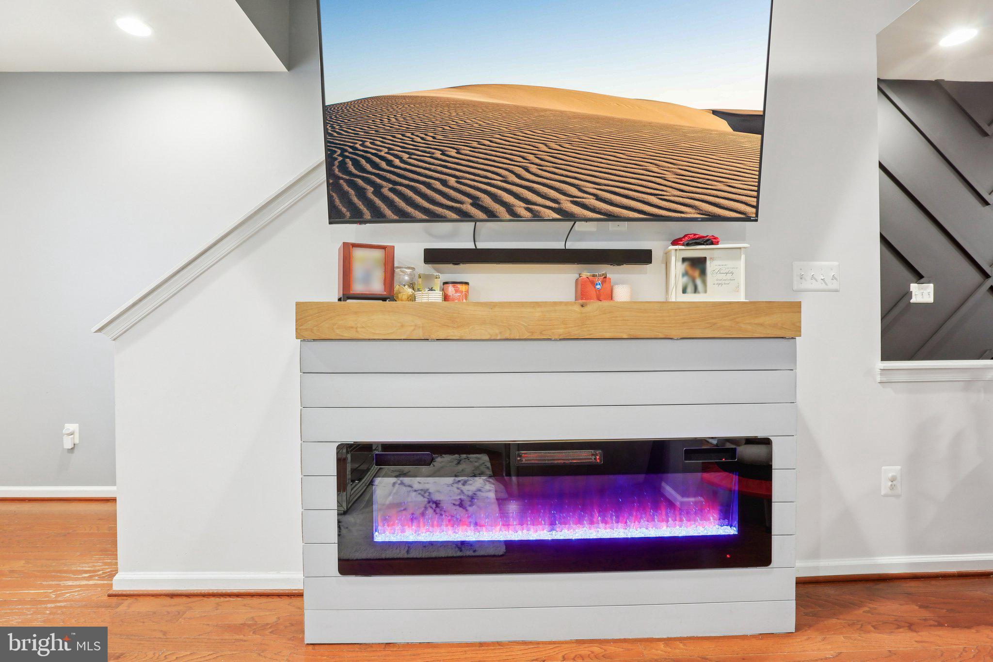 THE POINTE AT TANYARD SPRINGS - Residential