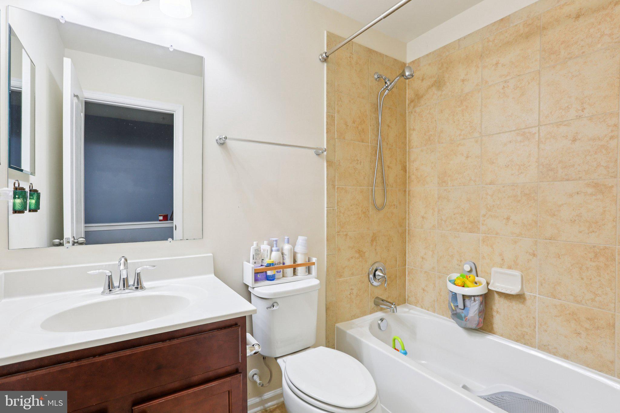 THE POINTE AT TANYARD SPRINGS - Residential