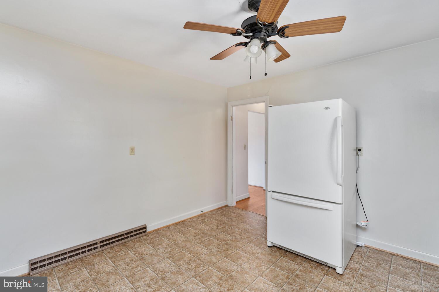 HOLLY OAKS - Residential