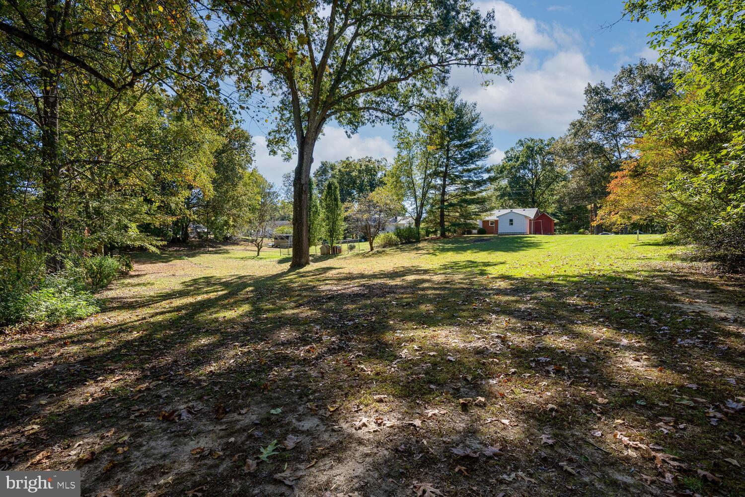 HOLLY OAKS - Residential