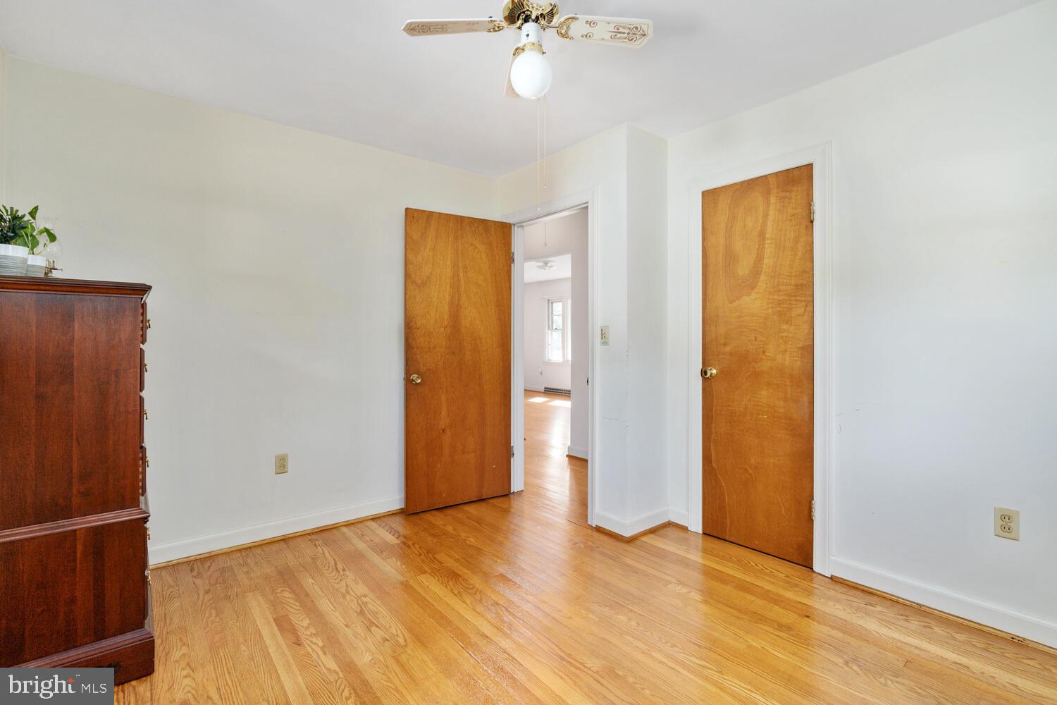 HOLLY OAKS - Residential