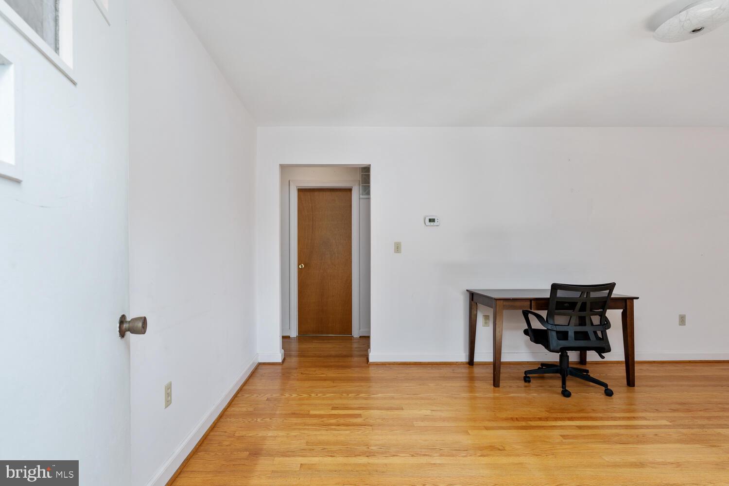 HOLLY OAKS - Residential