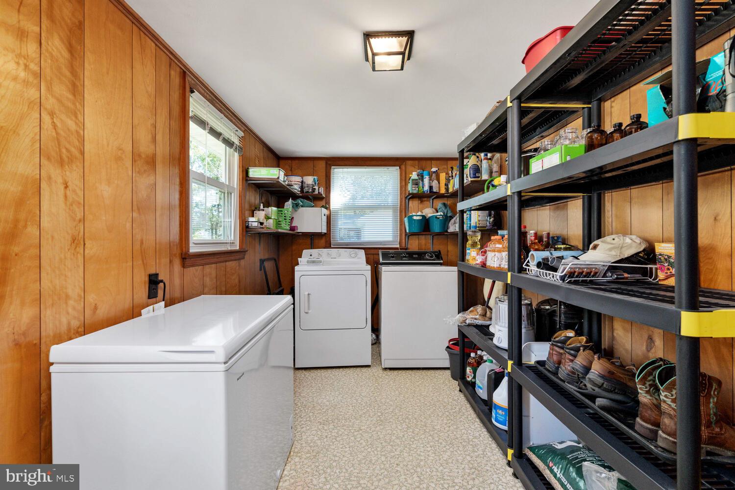 HOLLY OAKS - Residential