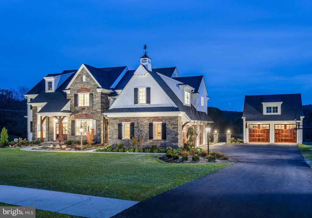 Photo of 1339 Carolannes Way #NT, WEST CHESTER, PA 19382 (MLS # PACT2112214)