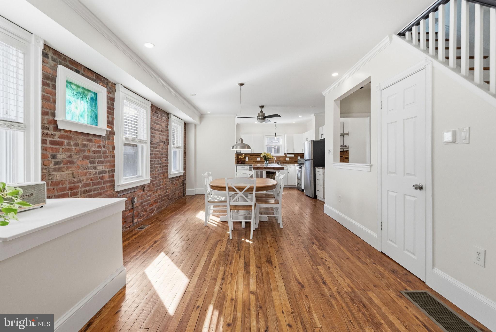 FOX CHASE - Residential