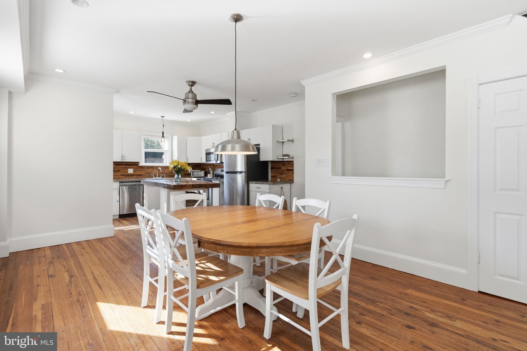 FOX CHASE - Residential