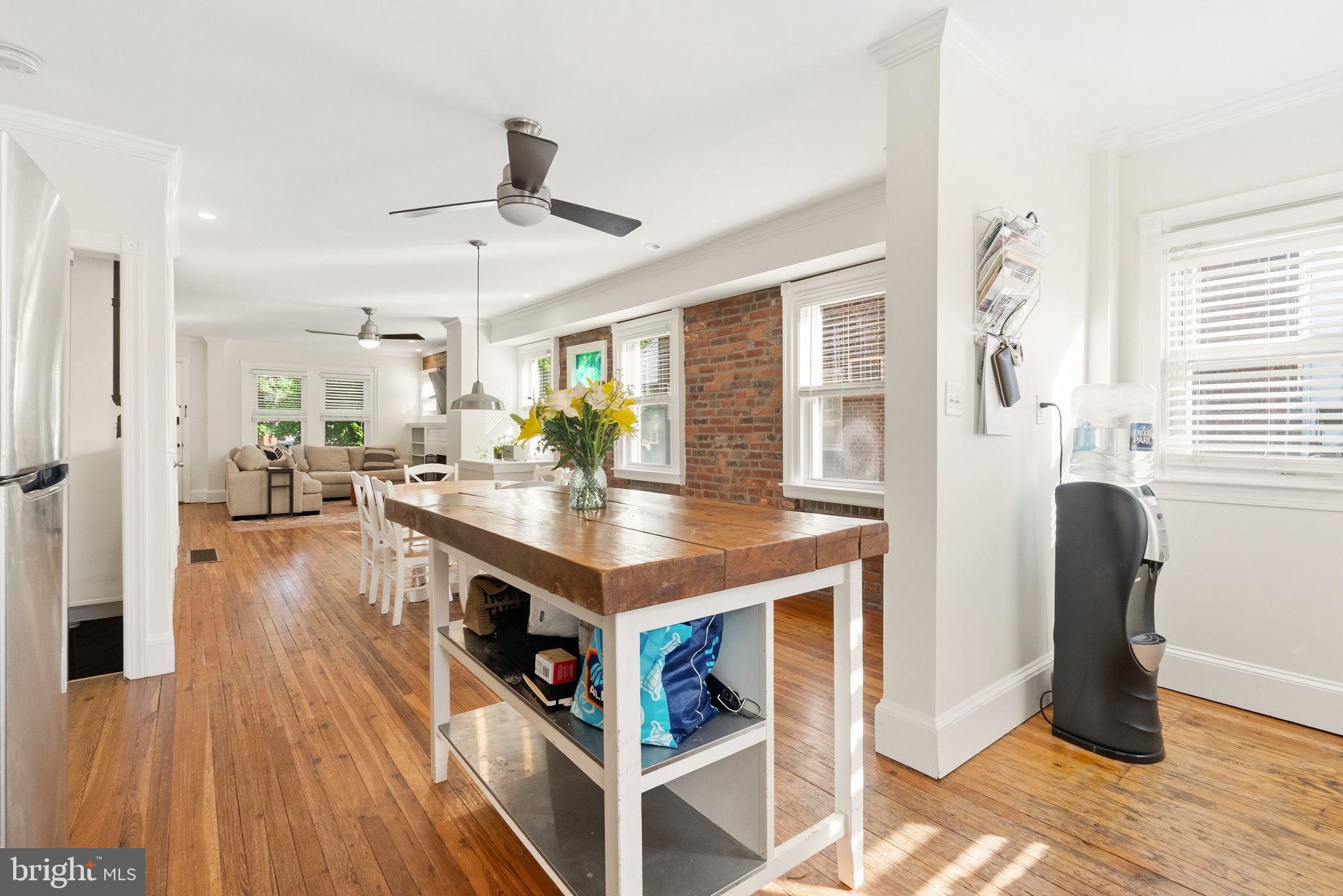 FOX CHASE - Residential
