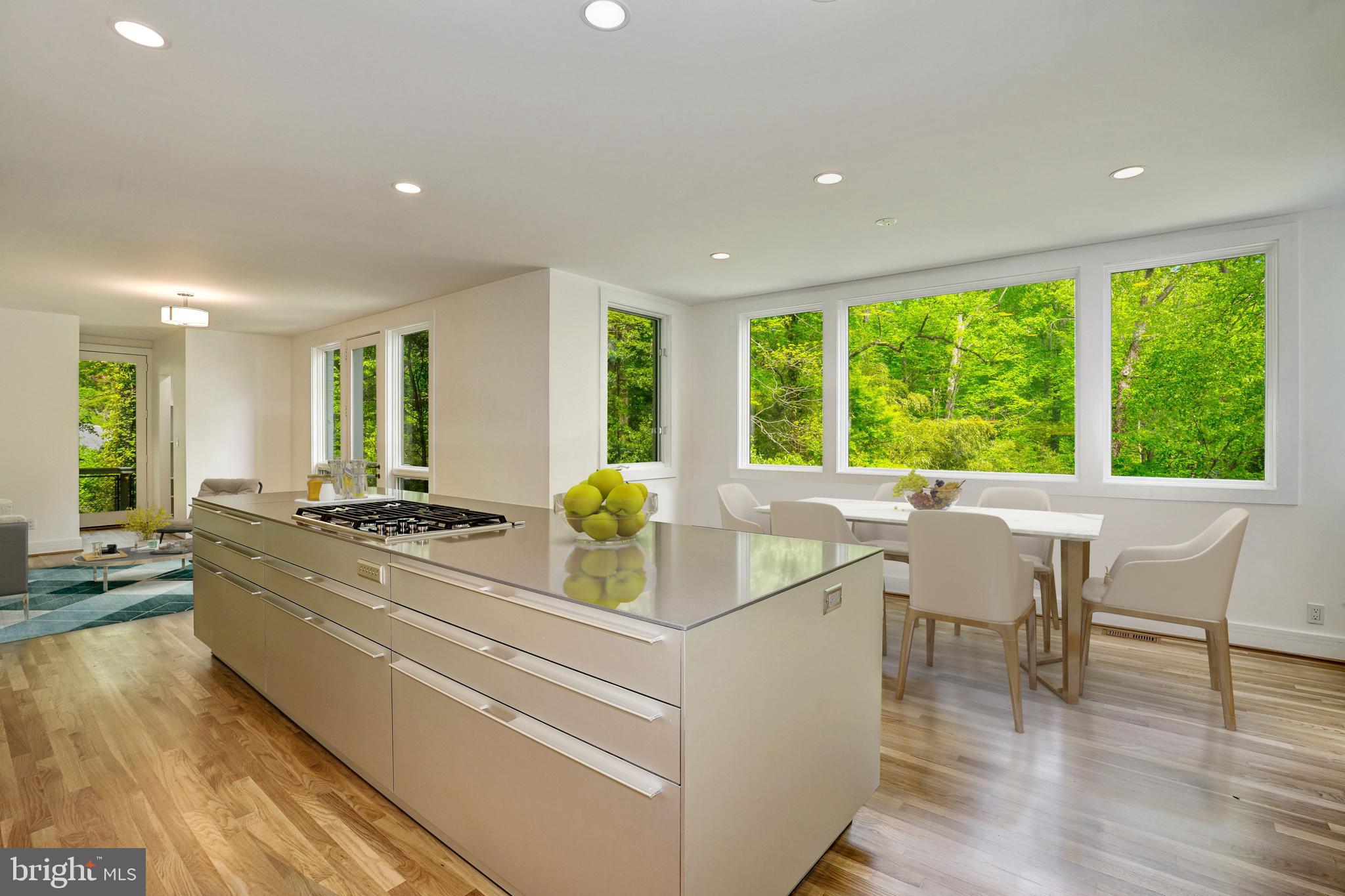 FOREST HILLS - Residential