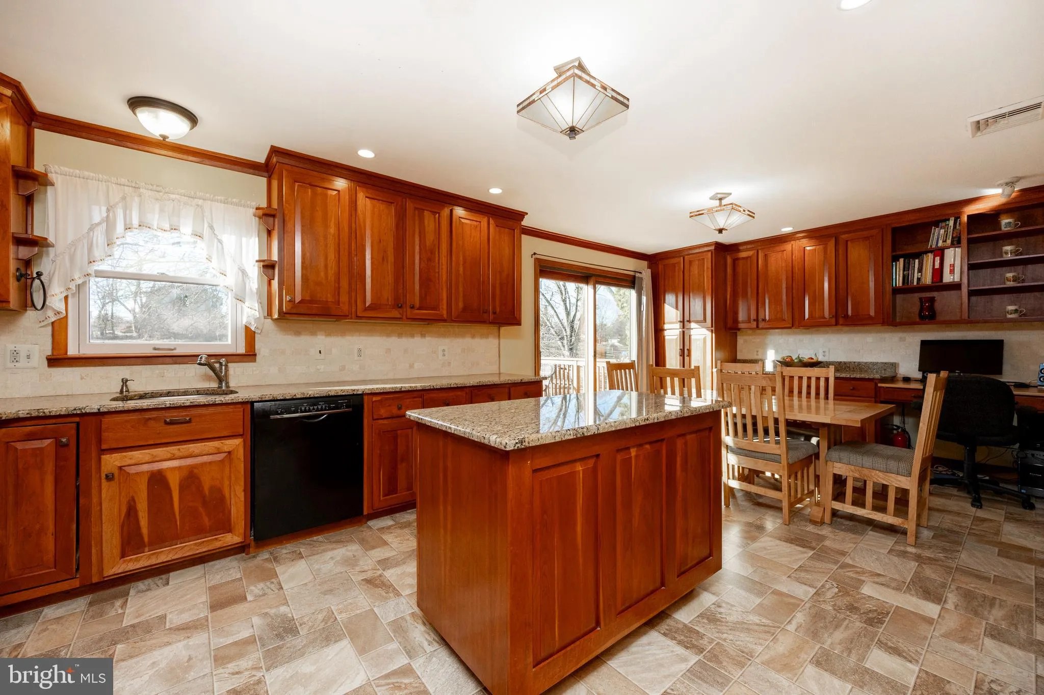 Glenmoore, Pennsylvania 19343, United States, 3 Bedrooms Bedrooms, ,3 BathroomsBathrooms,Residential,Pending,28911