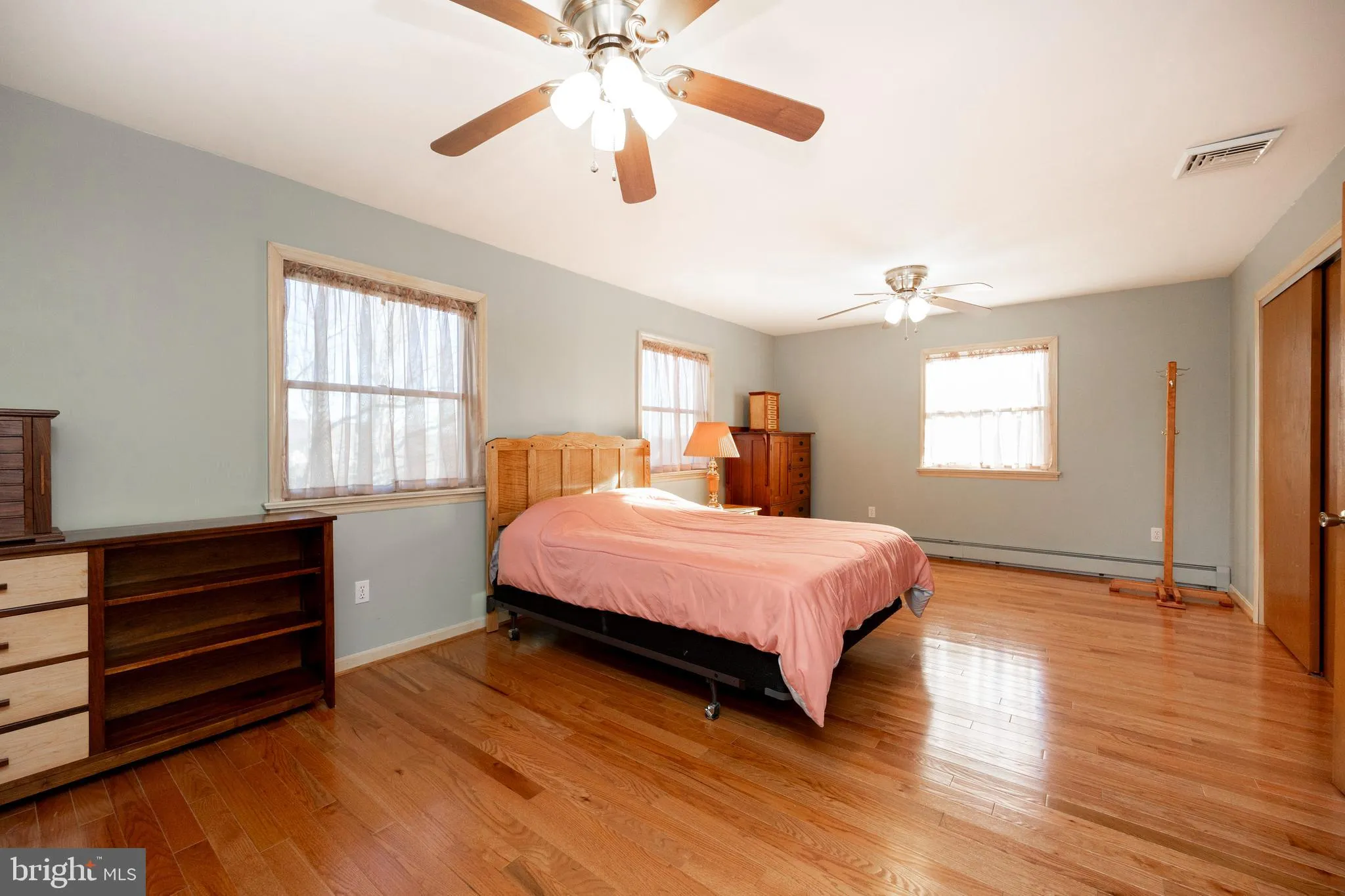 Glenmoore, Pennsylvania 19343, United States, 3 Bedrooms Bedrooms, ,3 BathroomsBathrooms,Residential,Pending,28911