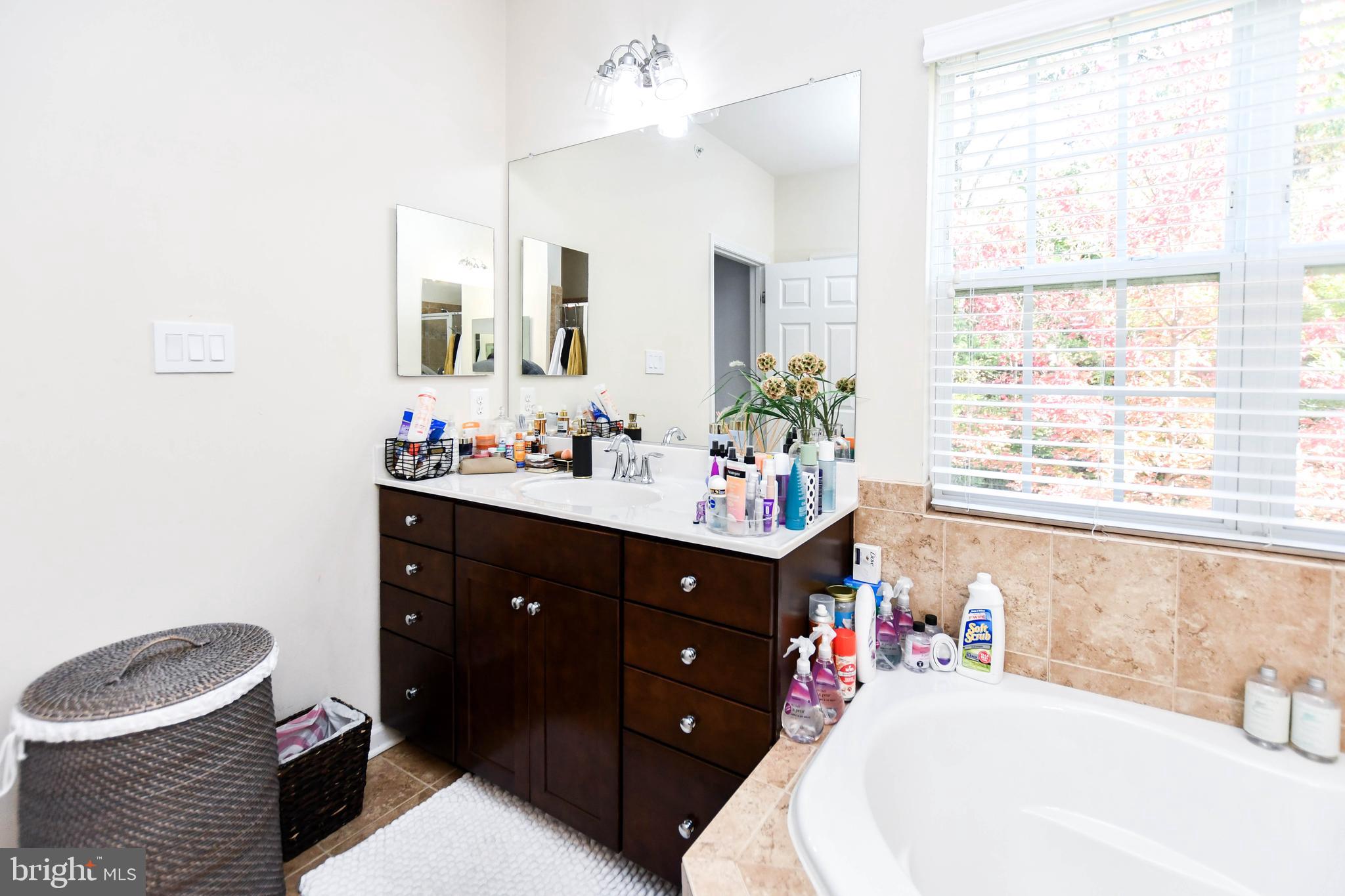 BRICK YARD STATION - Residential