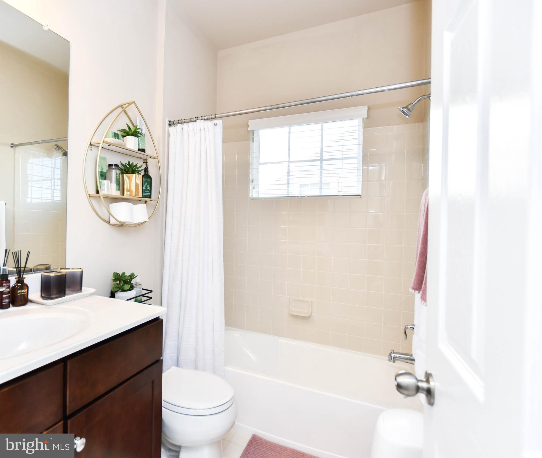 BRICK YARD STATION - Residential