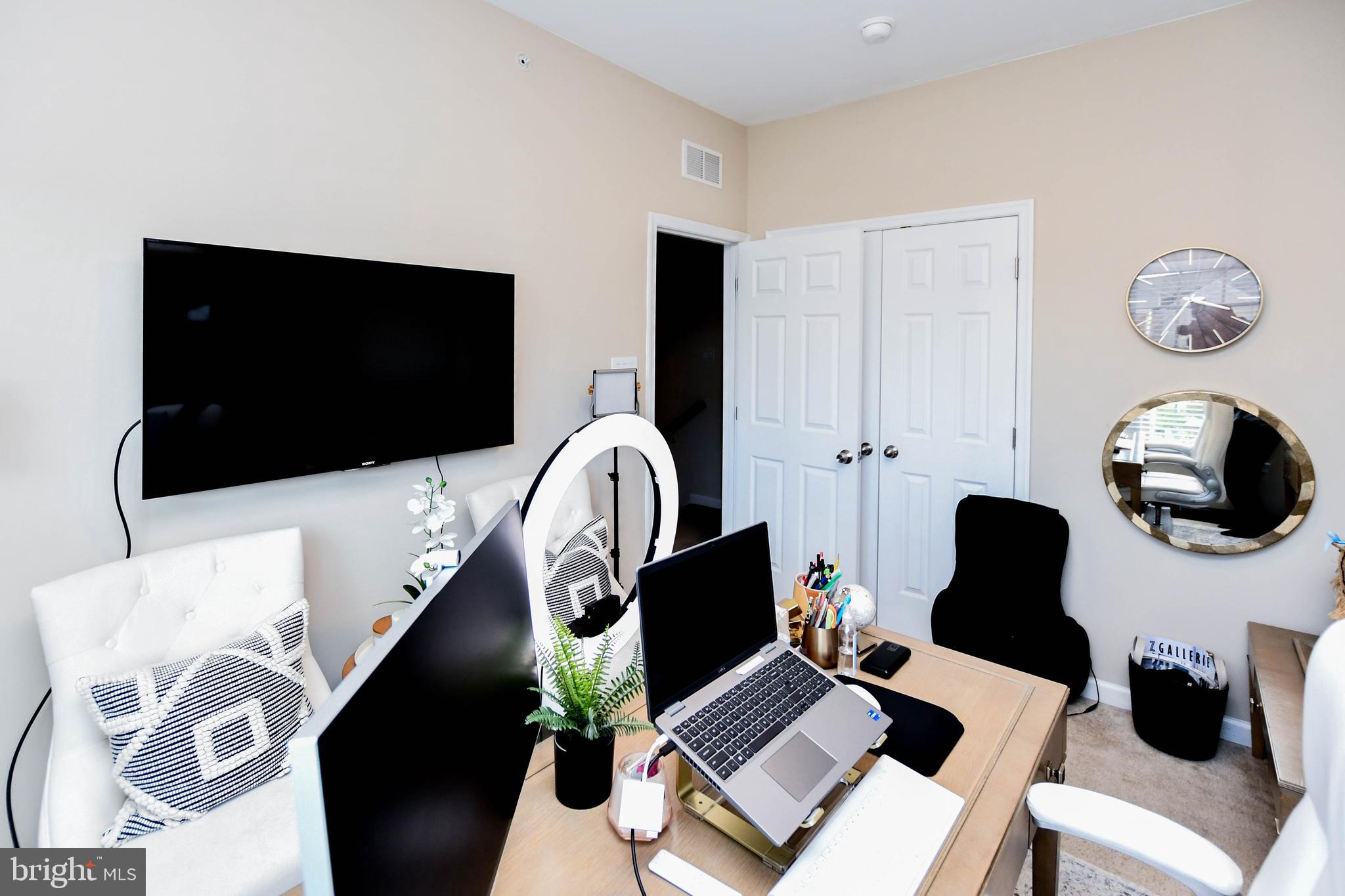 BRICK YARD STATION - Residential