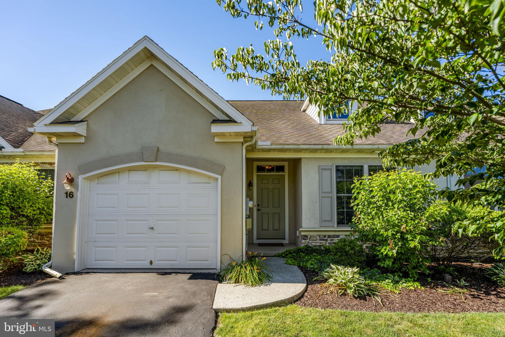 16 RUMFORD COURT