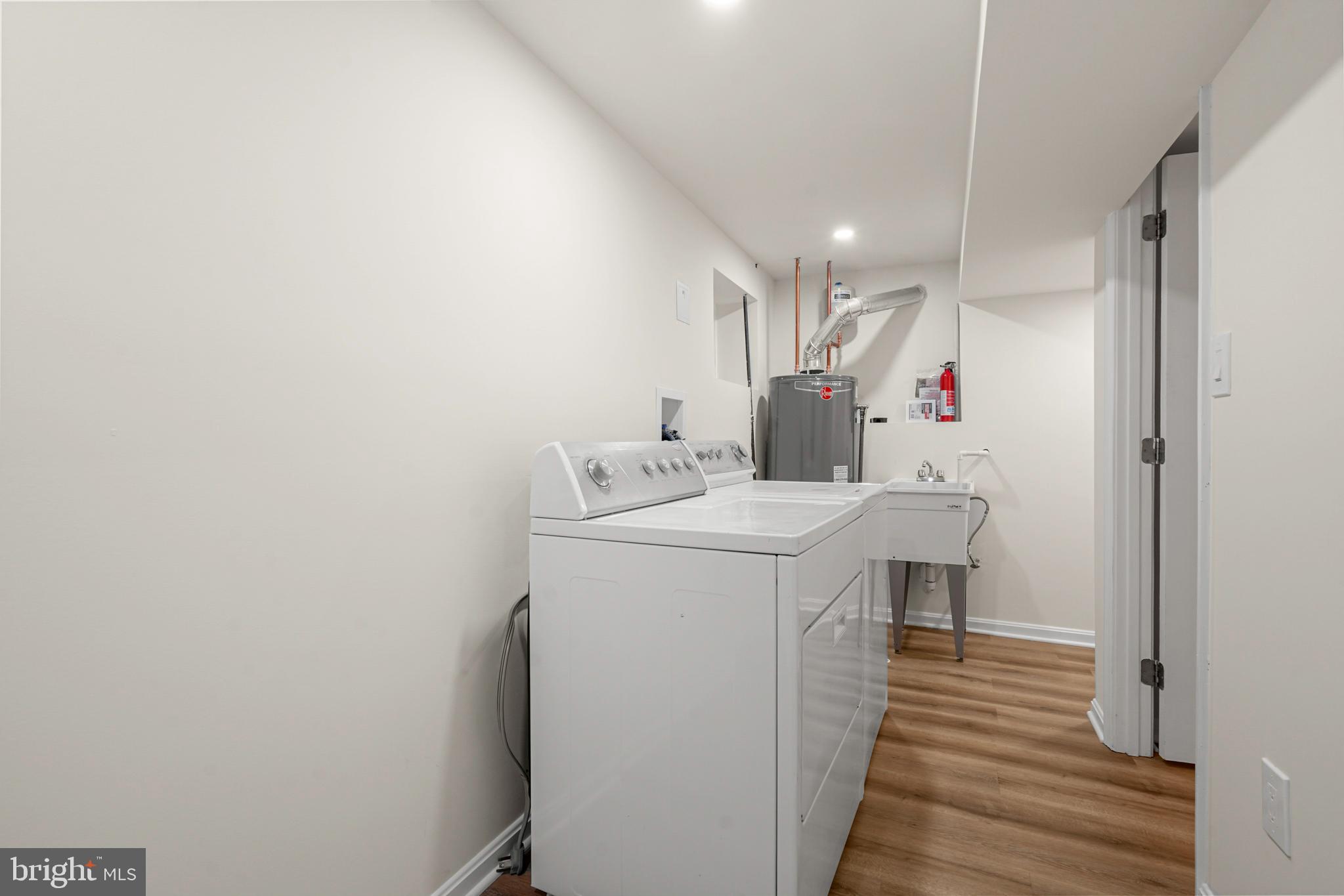 ORANGE HUNT ESTATES - Residential Lease