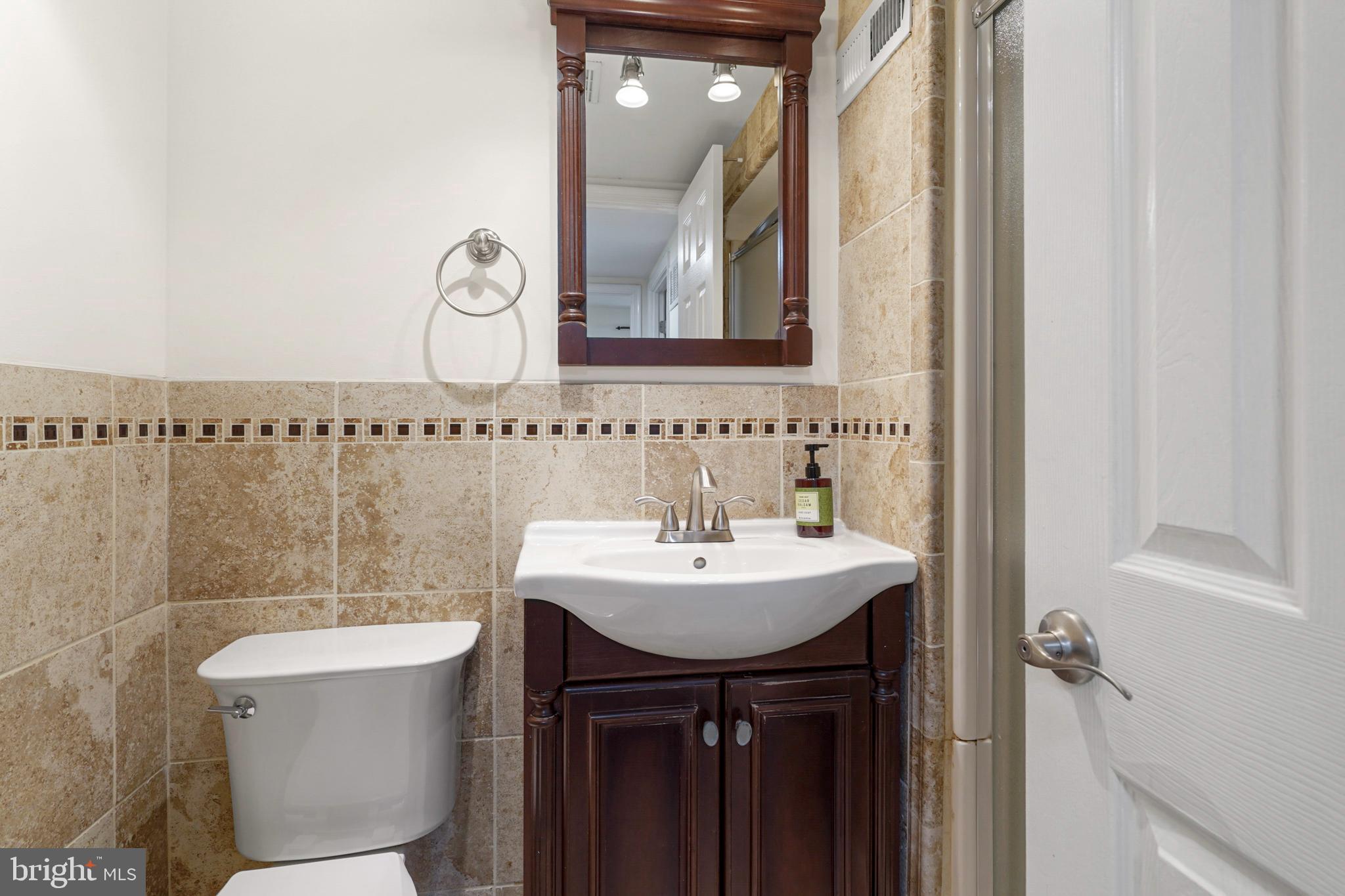 ORANGE HUNT ESTATES - Residential Lease