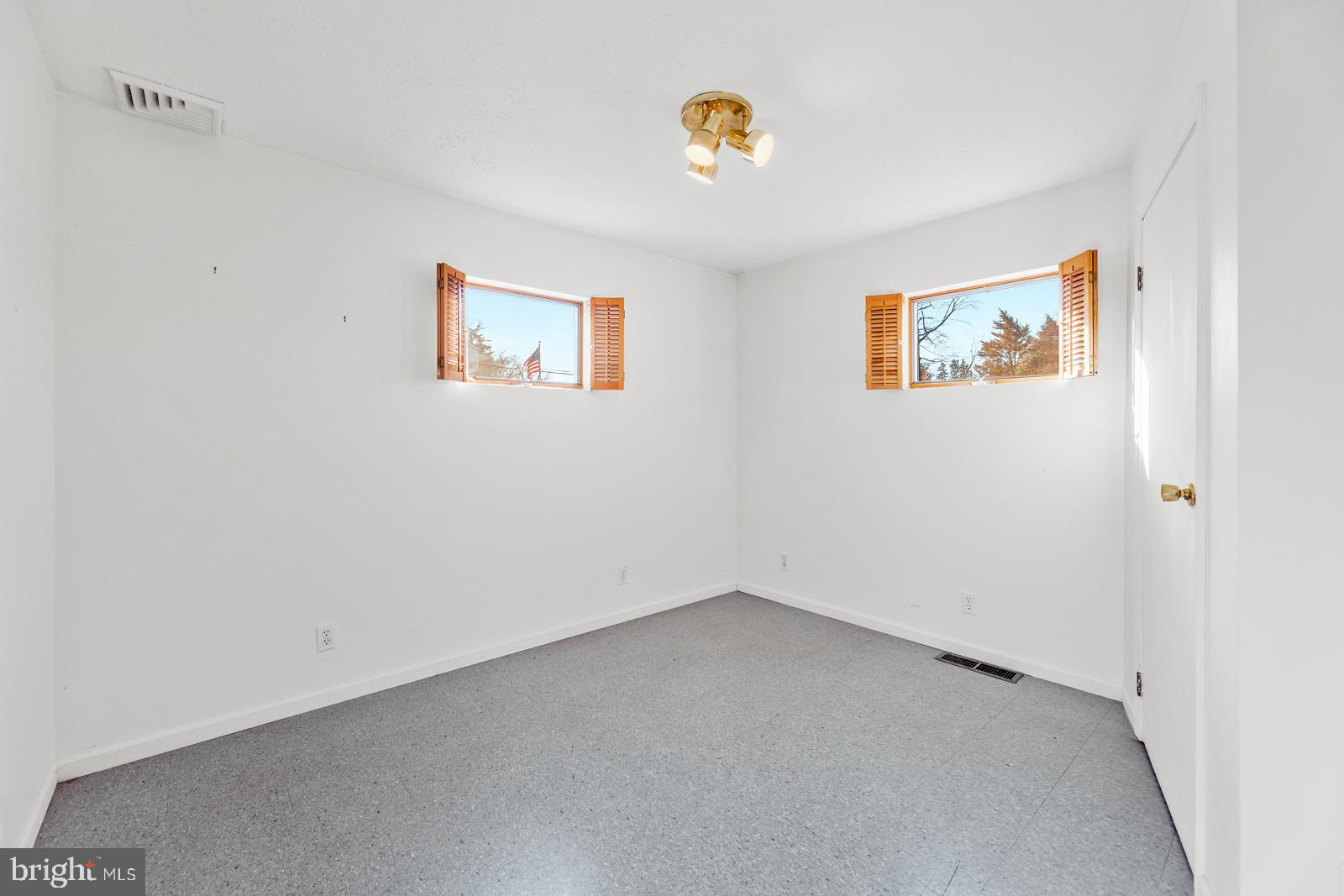 FAIRLESS HILLS - Residential