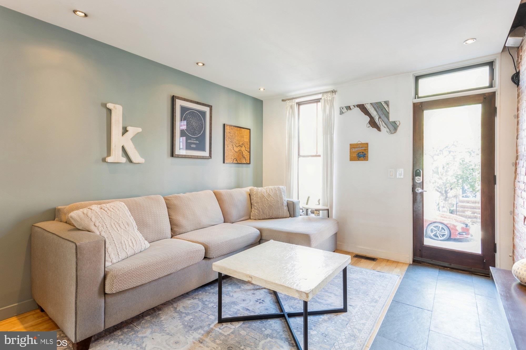 LOCUST POINT - Residential