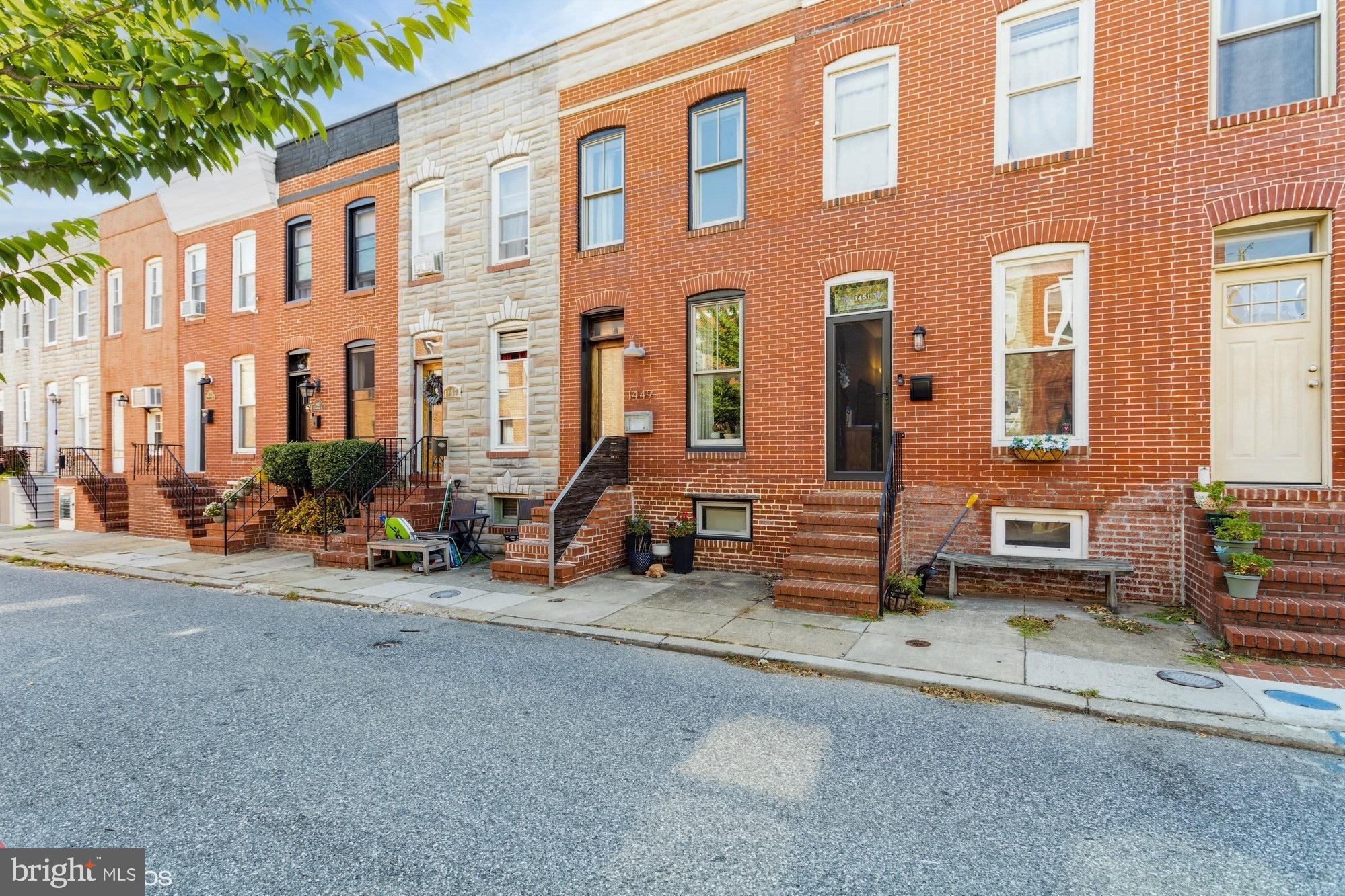 LOCUST POINT - Residential