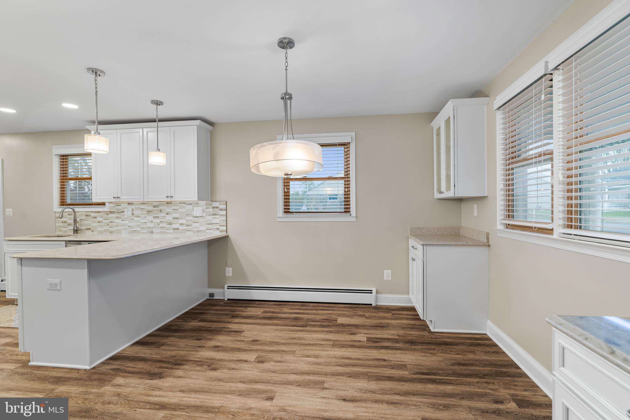 OAKLEIGH BEACH - Residential Lease